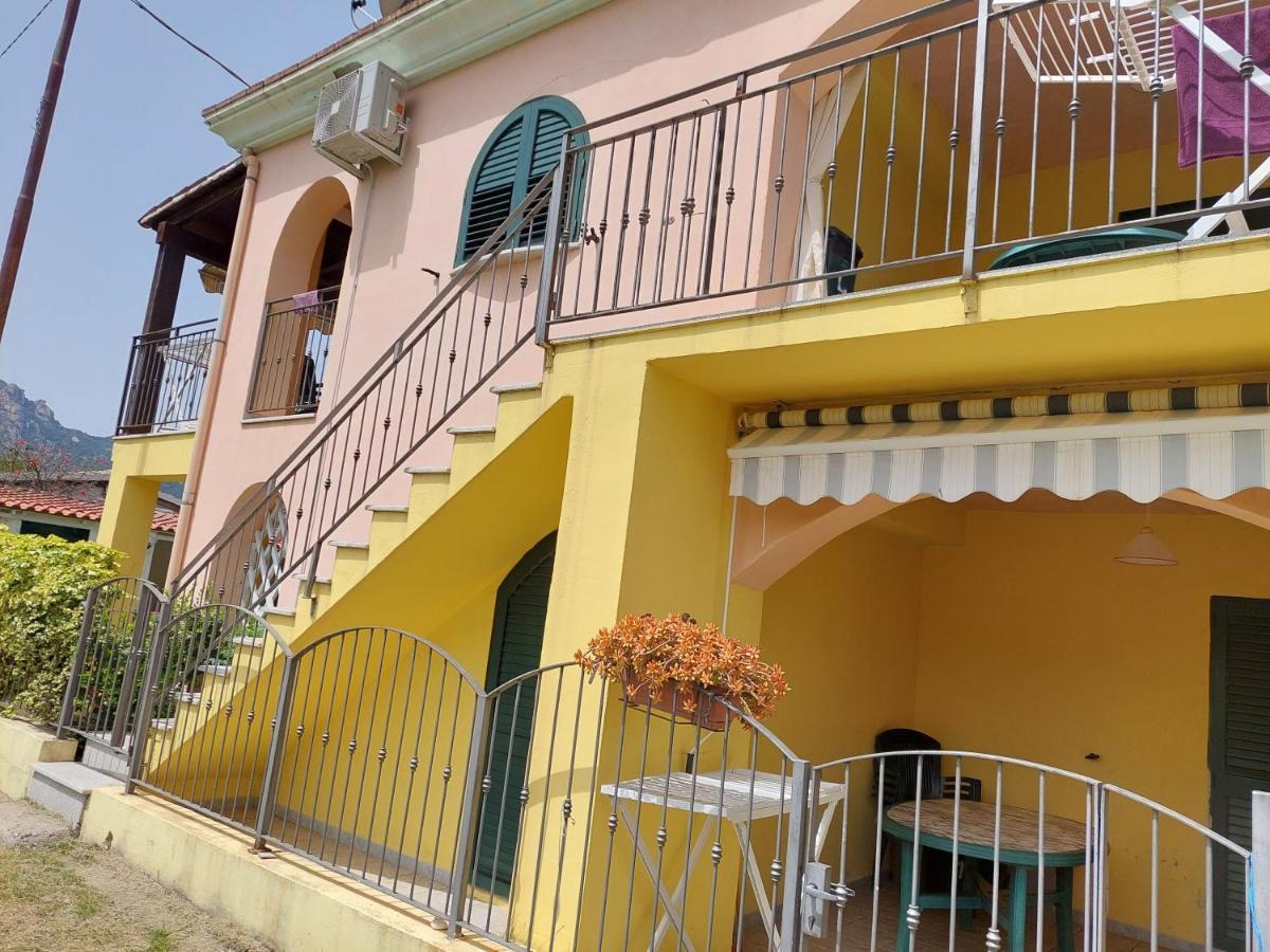 Deiana'S Apartment - Cardedu Beachside Exterior photo